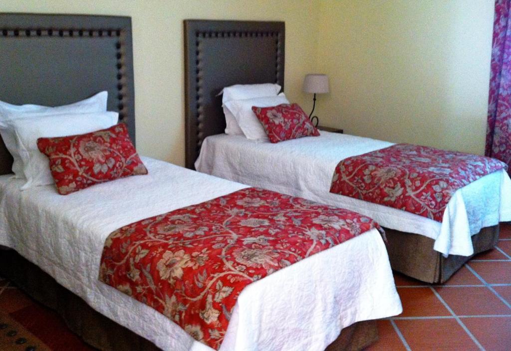 Casa Do Largo - Golega - Turismo De Habitacao Hotel Szoba fotó