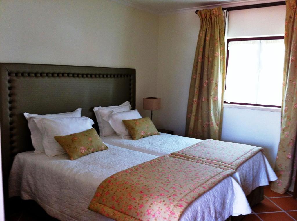 Casa Do Largo - Golega - Turismo De Habitacao Hotel Szoba fotó