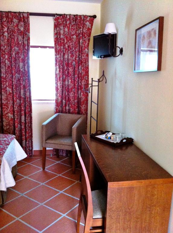 Casa Do Largo - Golega - Turismo De Habitacao Hotel Szoba fotó